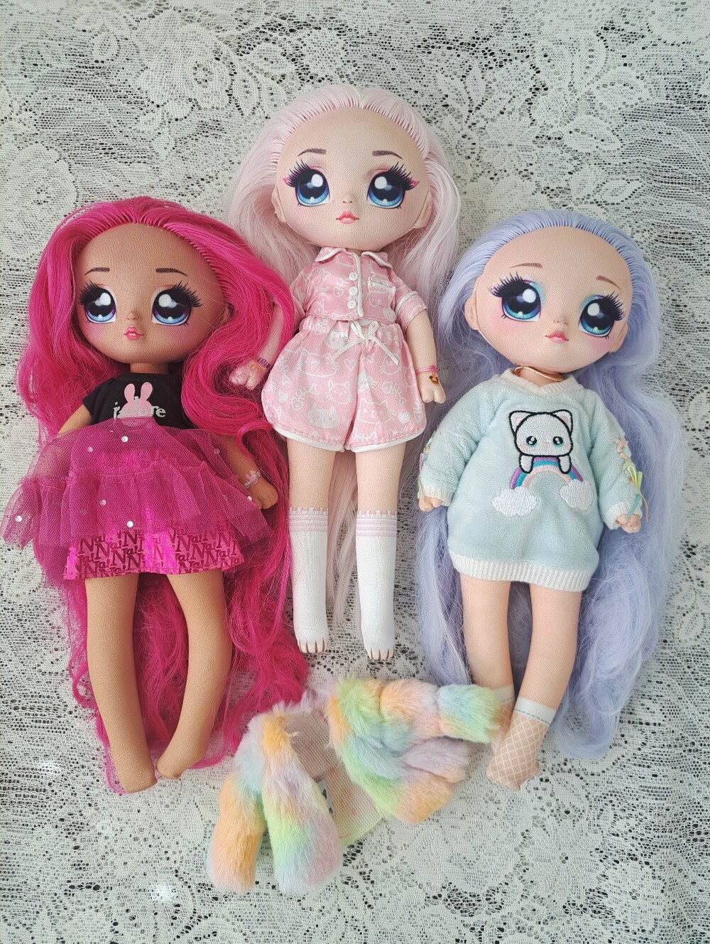 3 Fashion Dolls with Outfits and Accessories Na! Na! Na! Surprise Teens Doll Lot